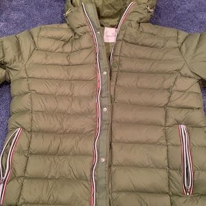 Moncler men’s xl jacket with hood